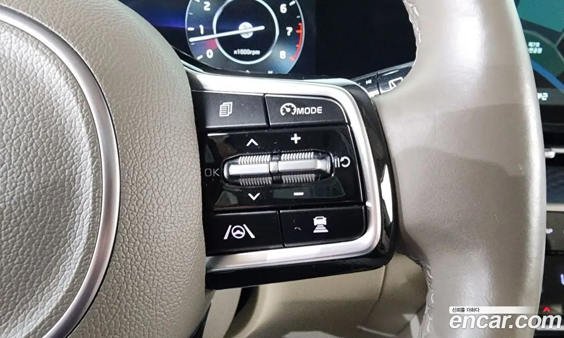 Kia Carnival 2021 3.5 автомат (гидро), фото 23 Kia Carnival 2021 3.5 автомат (гидро), фото 23