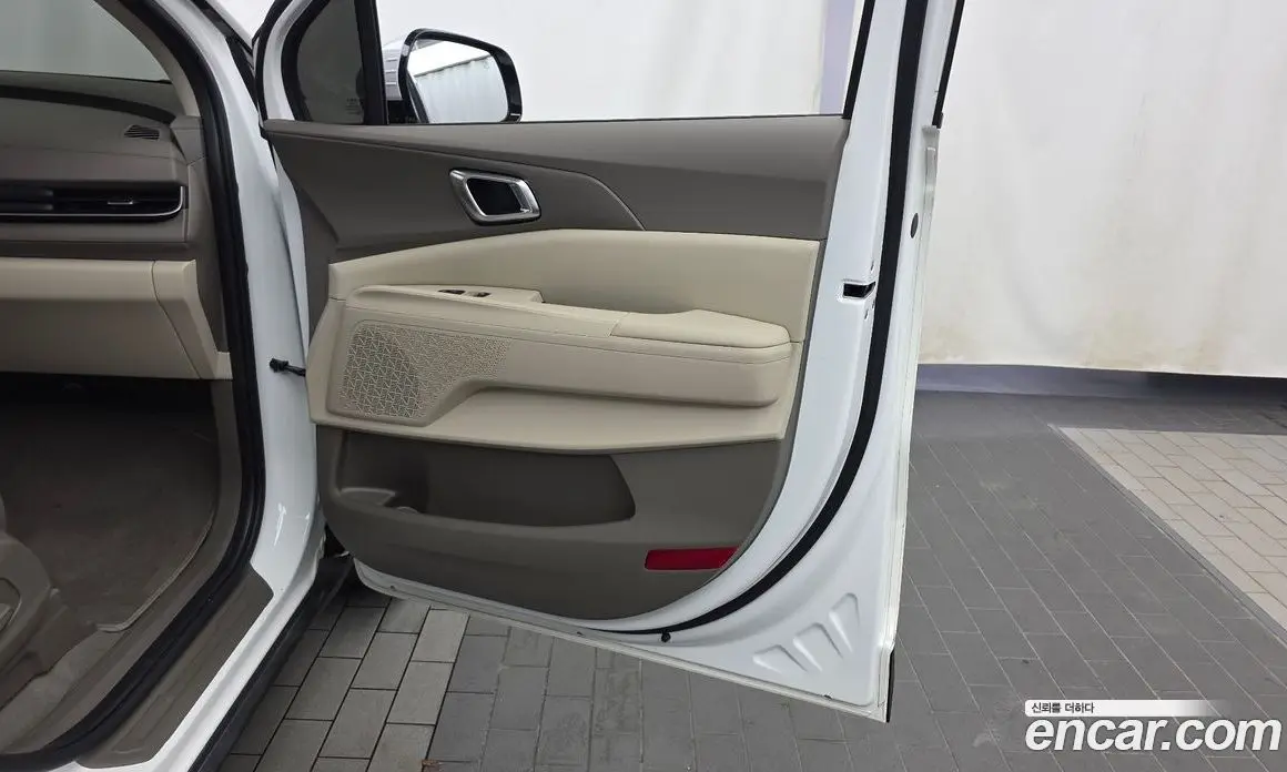 Kia Carnival 2025 2.2 автомат (гидро), фото 14