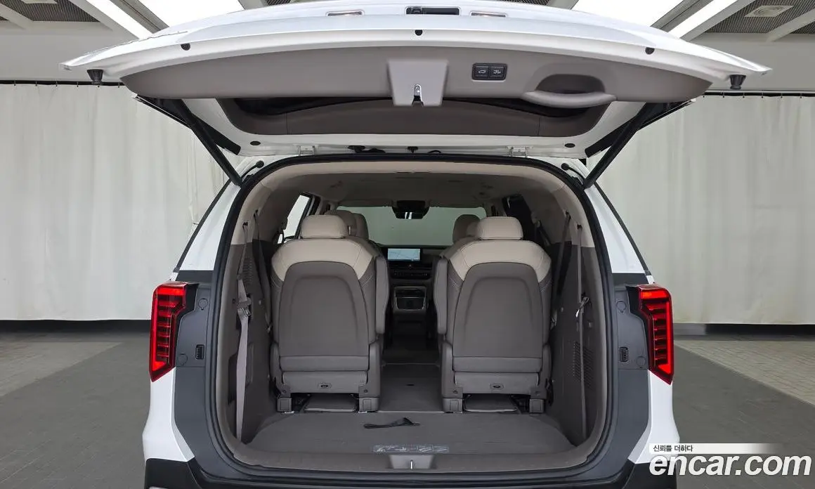 Kia Carnival 2025 2.2 автомат (гидро), фото 25