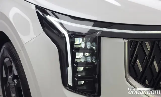 Kia Carnival 2025 2.2 автомат (гидро), миниатюра 7
