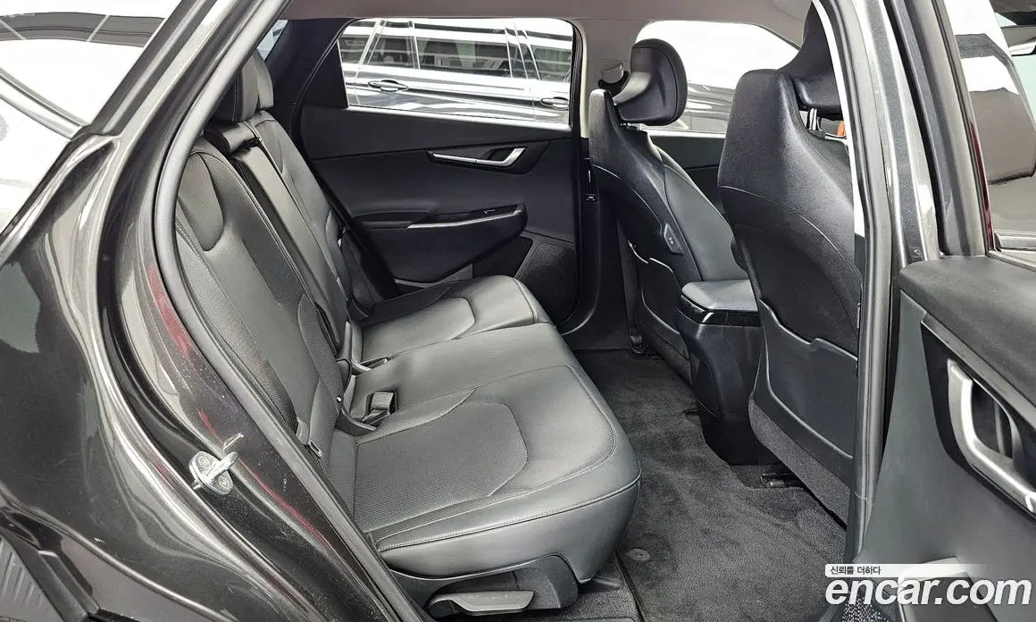 Kia EV6 2022 0.1 автомат (гидро), фото 18 Kia EV6 2022 0.1 автомат (гидро), фото 18