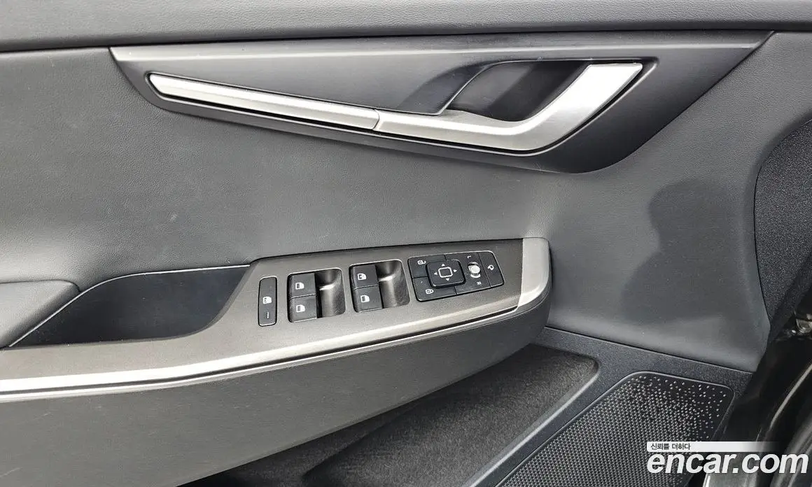 Kia EV6 2022 0.1 автомат (гидро), фото 30 Kia EV6 2022 0.1 автомат (гидро), фото 30