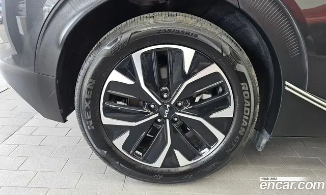 Kia EV6 2022 0.1 автомат (гидро), миниатюра 5 Kia EV6 2022 0.1 автомат (гидро), миниатюра 5