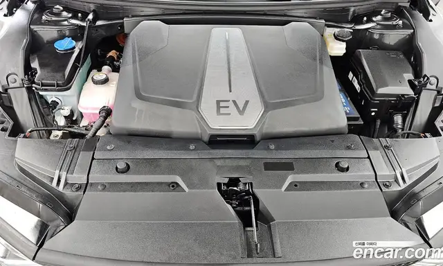 Kia EV6 2022 0.1 автомат (гидро), миниатюра 6 Kia EV6 2022 0.1 автомат (гидро), миниатюра 6