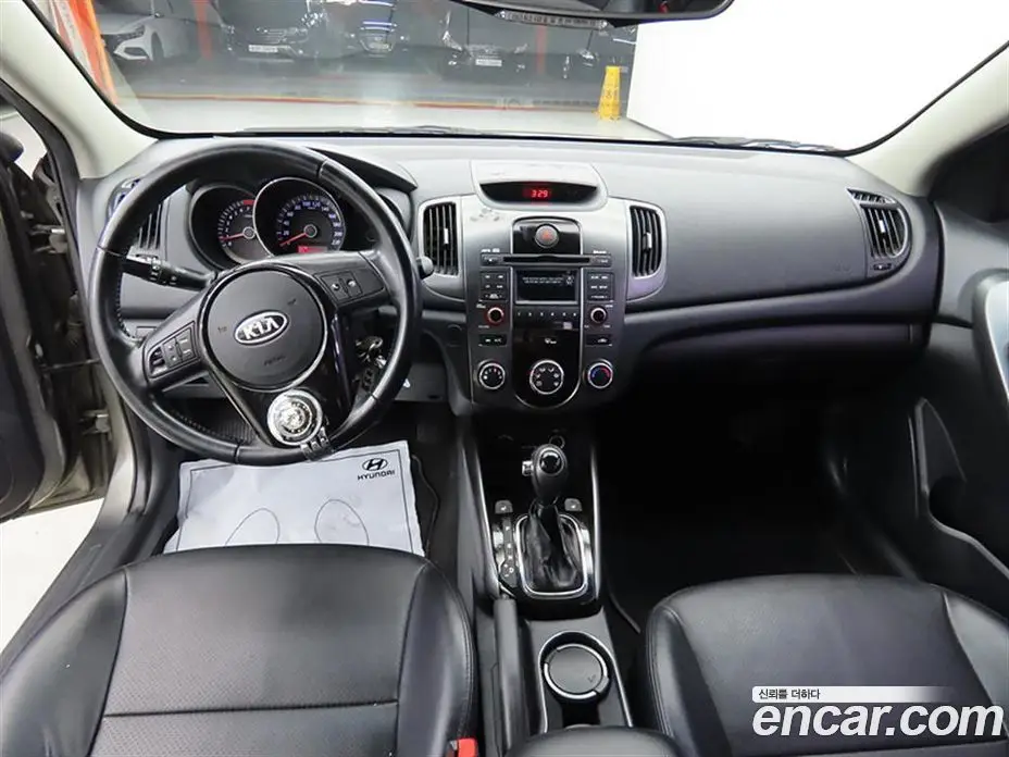 Kia Porte 2012 1.6 автомат (гидро), фото 7