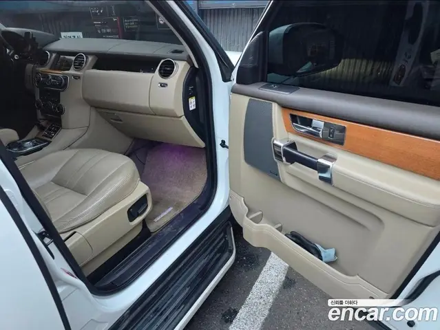 Land Rover Discovery 2015 3.0 автомат (гидро), миниатюра 12