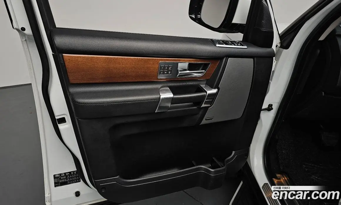 Land Rover Discovery 2016 3.0 автомат (гидро), фото 13 Land Rover Discovery 2016 3.0 автомат (гидро), фото 13