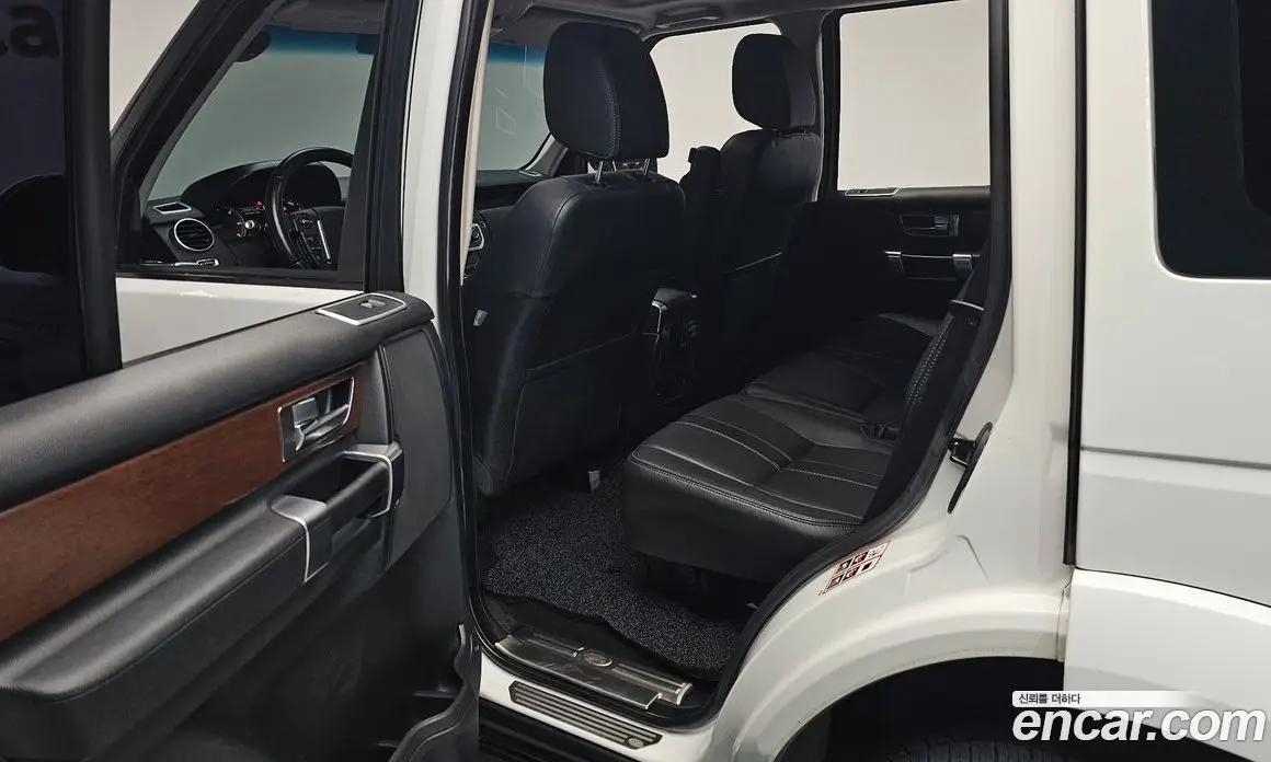 Land Rover Discovery 2016 3.0 автомат (гидро), фото 16 Land Rover Discovery 2016 3.0 автомат (гидро), фото 16