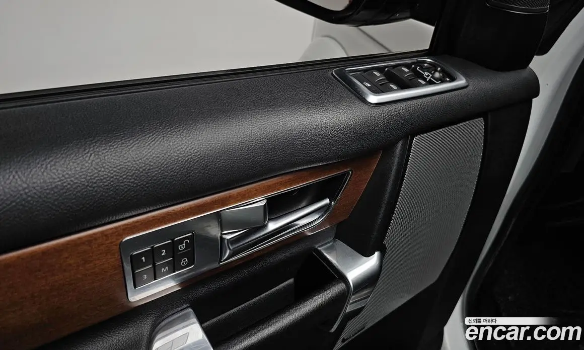 Land Rover Discovery 2016 3.0 автомат (гидро), фото 22 Land Rover Discovery 2016 3.0 автомат (гидро), фото 22