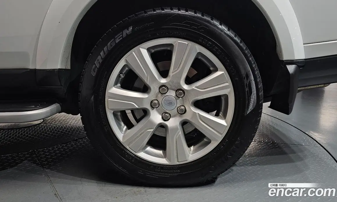 Land Rover Discovery 2016 3.0 автомат (гидро), фото 6 Land Rover Discovery 2016 3.0 автомат (гидро), фото 6