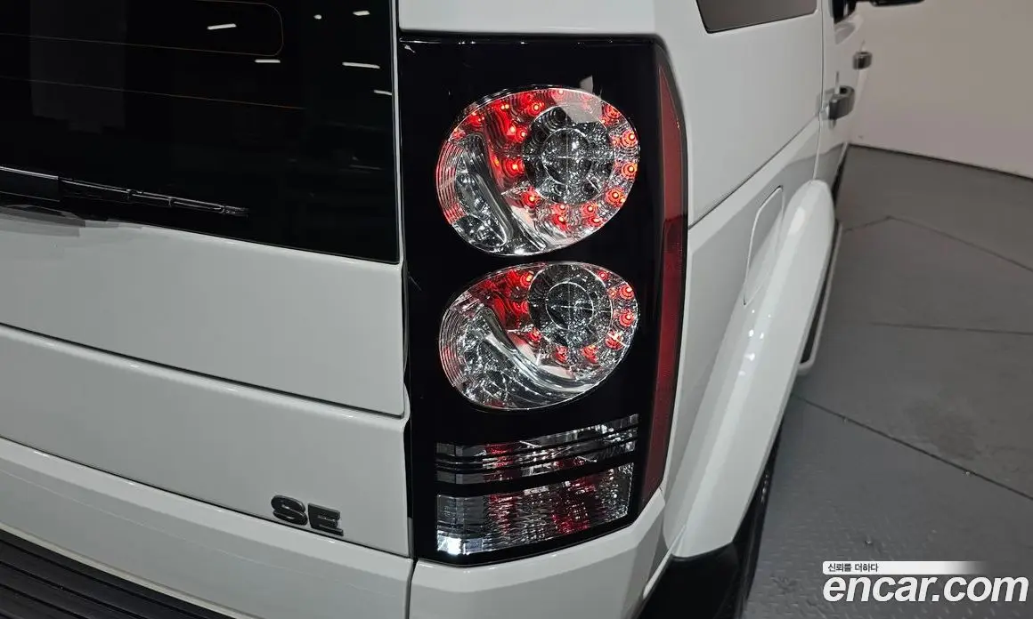 Land Rover Discovery 2016 3.0 автомат (гидро), фото 8 Land Rover Discovery 2016 3.0 автомат (гидро), фото 8