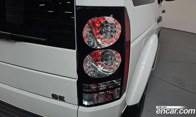 Land Rover Discovery 2016 3.0 автомат (гидро), миниатюра 8 Land Rover Discovery 2016 3.0 автомат (гидро), миниатюра 8