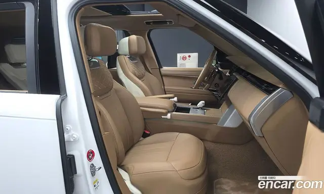 Land Rover Range Rover 2025 4.4 автомат (гидро), миниатюра 11 Land Rover Range Rover 2025 4.4 автомат (гидро), миниатюра 11