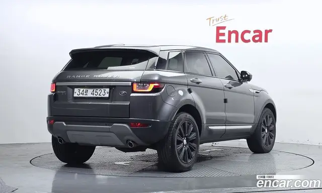Land Rover Range Rover Evoque 2018 2.0 автомат (гидро), миниатюра 2 Land Rover Range Rover Evoque 2018 2.0 автомат (гидро), миниатюра 2