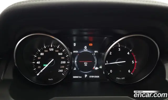 Land Rover Range Rover Evoque 2018 2.0 автомат (гидро), миниатюра 11 Land Rover Range Rover Evoque 2018 2.0 автомат (гидро), миниатюра 11