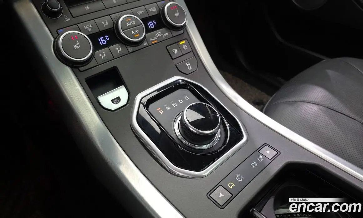 Land Rover Range Rover Evoque 2018 2.0 автомат (гидро), фото 12 Land Rover Range Rover Evoque 2018 2.0 автомат (гидро), фото 12