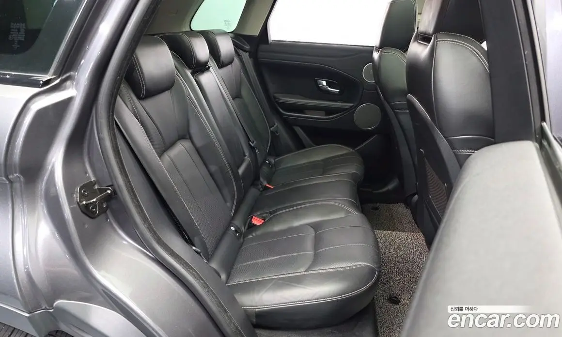 Land Rover Range Rover Evoque 2018 2.0 автомат (гидро), фото 17 Land Rover Range Rover Evoque 2018 2.0 автомат (гидро), фото 17