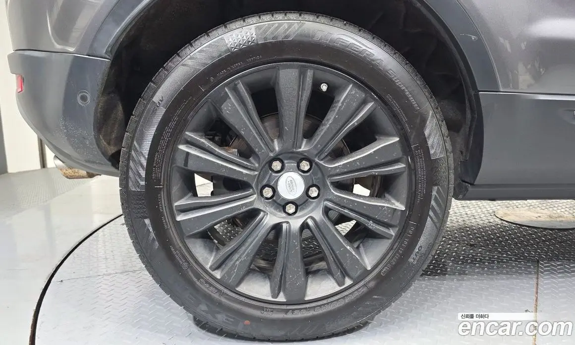 Land Rover Range Rover Evoque 2018 2.0 автомат (гидро), фото 5 Land Rover Range Rover Evoque 2018 2.0 автомат (гидро), фото 5