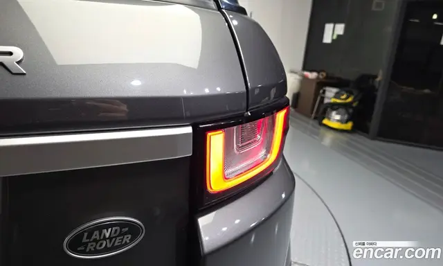 Land Rover Range Rover Evoque 2018 2.0 автомат (гидро), миниатюра 9 Land Rover Range Rover Evoque 2018 2.0 автомат (гидро), миниатюра 9