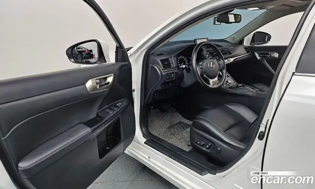 Lexus CT200h 2015 1.8 автомат (гидро), миниатюра 10 Lexus CT200h 2015 1.8 автомат (гидро), миниатюра 10