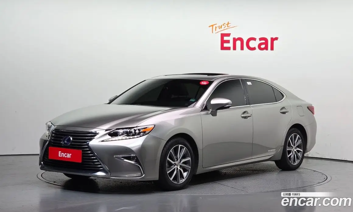 Lexus ES 2017 2.5 автомат (гидро), фото 1 Lexus ES 2017 2.5 автомат (гидро), фото 1