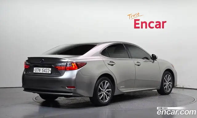 Lexus ES 2017 2.5 автомат (гидро), миниатюра 2 Lexus ES 2017 2.5 автомат (гидро), миниатюра 2