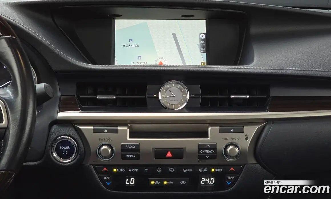 Lexus ES 2017 2.5 автомат (гидро), фото 19 Lexus ES 2017 2.5 автомат (гидро), фото 19