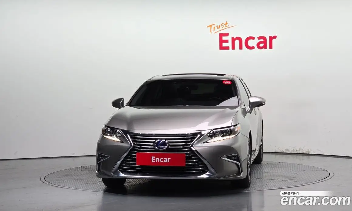 Lexus ES 2017 2.5 автомат (гидро), фото 3 Lexus ES 2017 2.5 автомат (гидро), фото 3