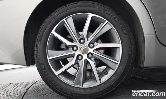 Lexus ES 2017 2.5 автомат (гидро), миниатюра 5 Lexus ES 2017 2.5 автомат (гидро), миниатюра 5