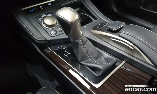 Lexus ES 2017 2.5 автомат (гидро), миниатюра 9 Lexus ES 2017 2.5 автомат (гидро), миниатюра 9