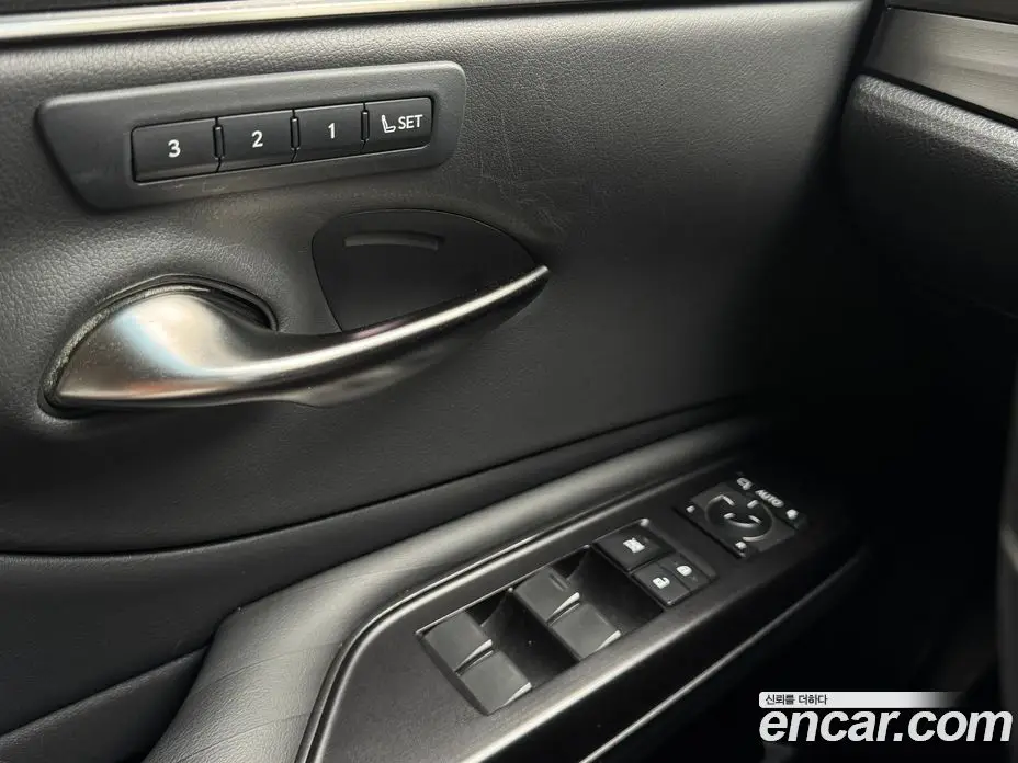 Lexus ES 2020 2.5 автомат (гидро), фото 14 Lexus ES 2020 2.5 автомат (гидро), фото 14