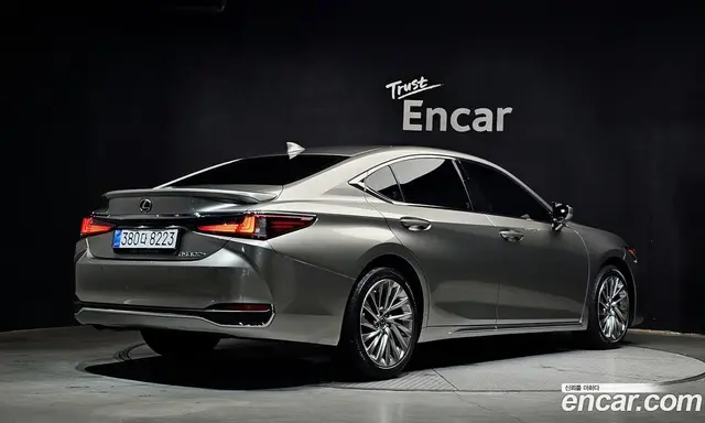 Lexus ES 2025 2.5 автомат (гидро), миниатюра 2 Lexus ES 2025 2.5 автомат (гидро), миниатюра 2