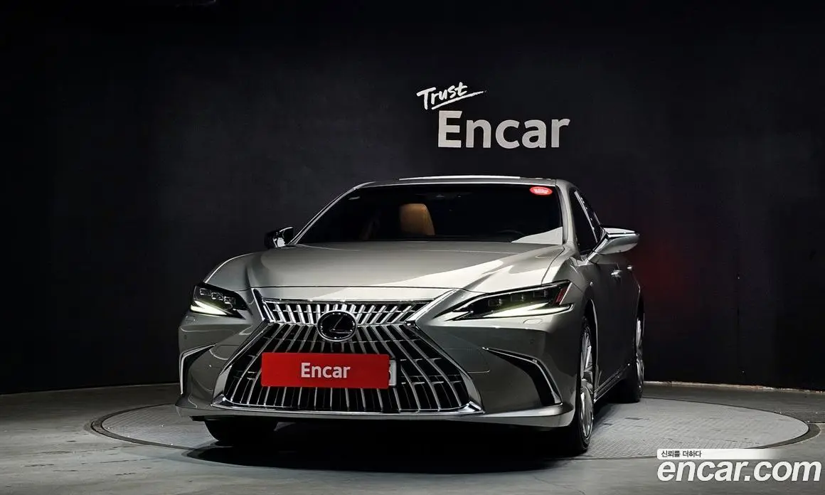Lexus ES 2025 2.5 автомат (гидро), фото 3 Lexus ES 2025 2.5 автомат (гидро), фото 3