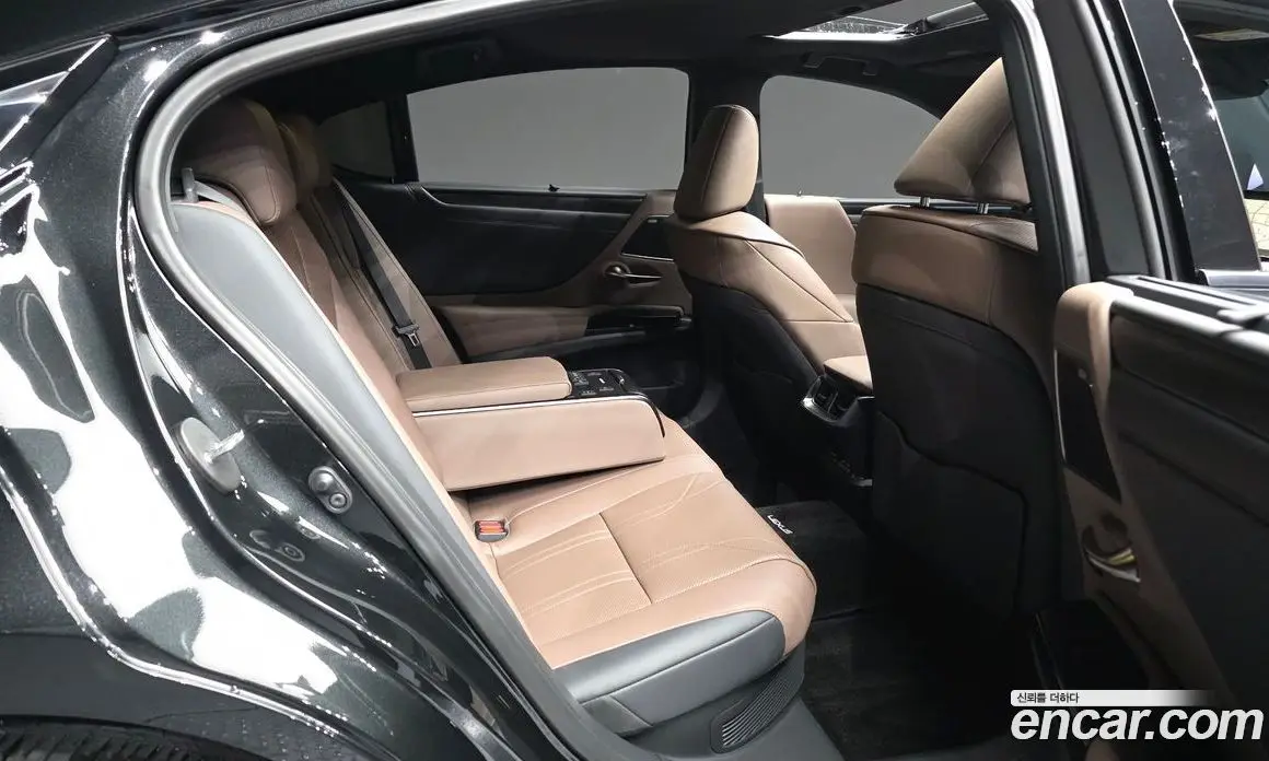 Lexus ES 2025 2.5 автомат (гидро), фото 12 Lexus ES 2025 2.5 автомат (гидро), фото 12