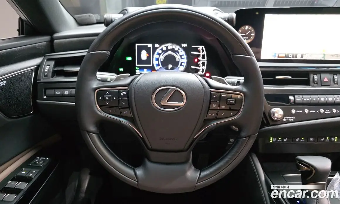 Lexus ES 2025 2.5 автомат (гидро), фото 13 Lexus ES 2025 2.5 автомат (гидро), фото 13