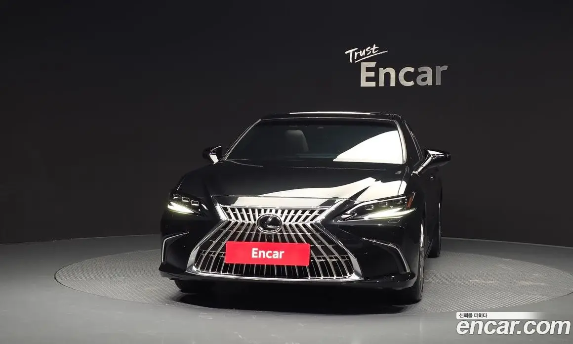 Lexus ES 2025 2.5 автомат (гидро), фото 3 Lexus ES 2025 2.5 автомат (гидро), фото 3