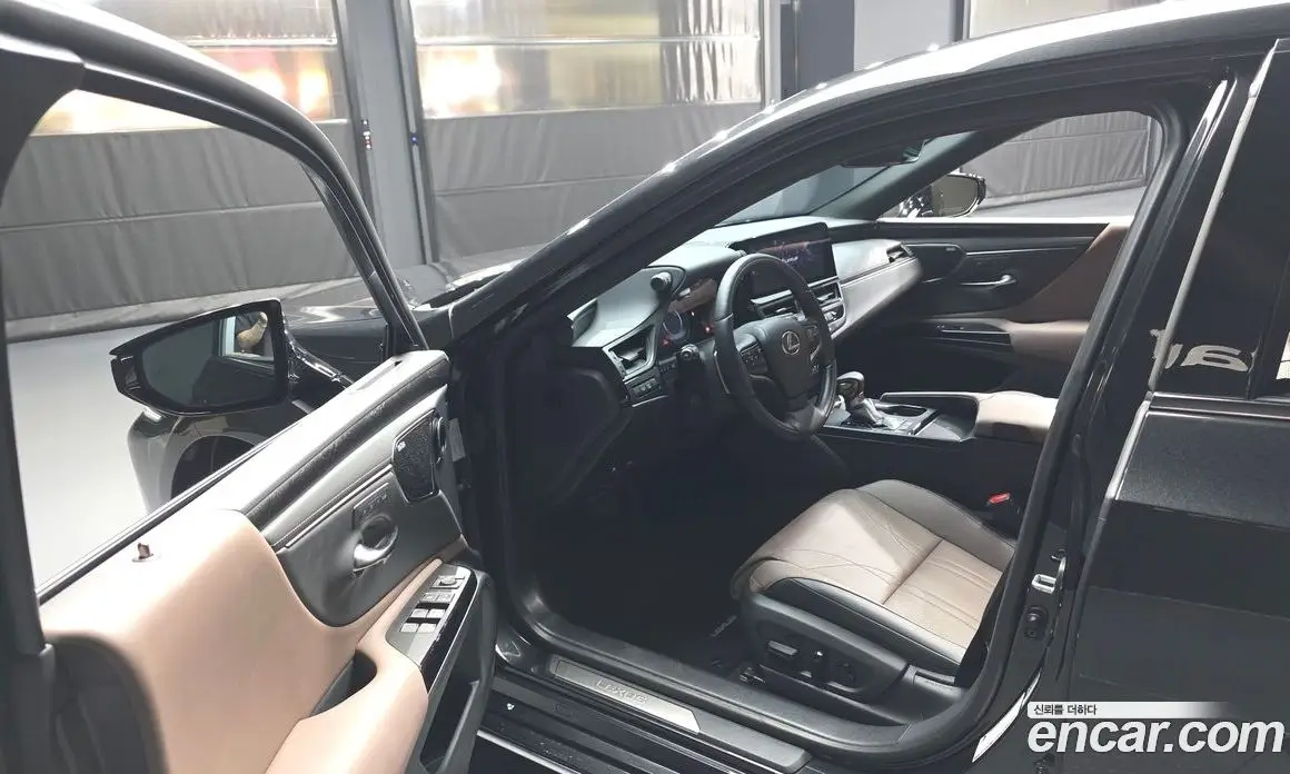 Lexus ES 2025 2.5 автомат (гидро), фото 10 Lexus ES 2025 2.5 автомат (гидро), фото 10