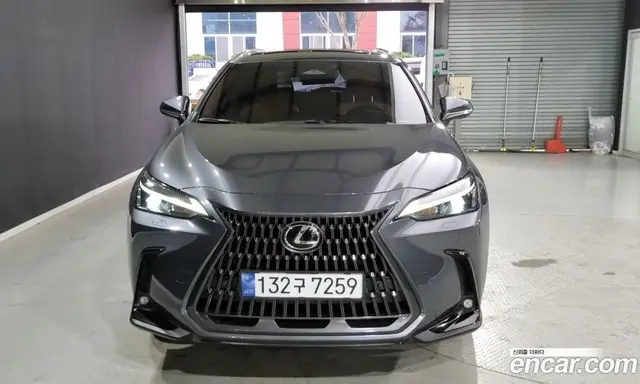 Lexus NX 2023 2.5 автомат (гидро), миниатюра 1 Lexus NX 2023 2.5 автомат (гидро), миниатюра 1