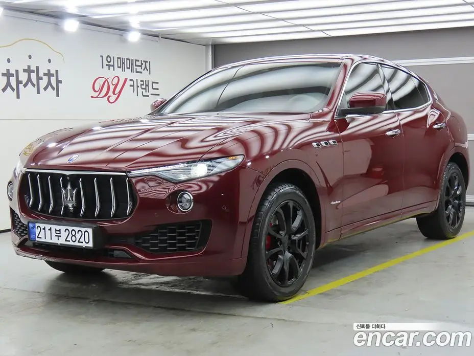 Maserati Levante 2018 3.0 автомат (гидро), фото 1 Maserati Levante 2018 3.0 автомат (гидро), фото 1