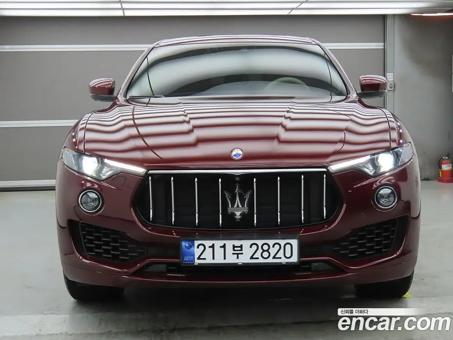 Maserati Levante 2018 3.0 автомат (гидро), фото 2 Maserati Levante 2018 3.0 автомат (гидро), фото 2