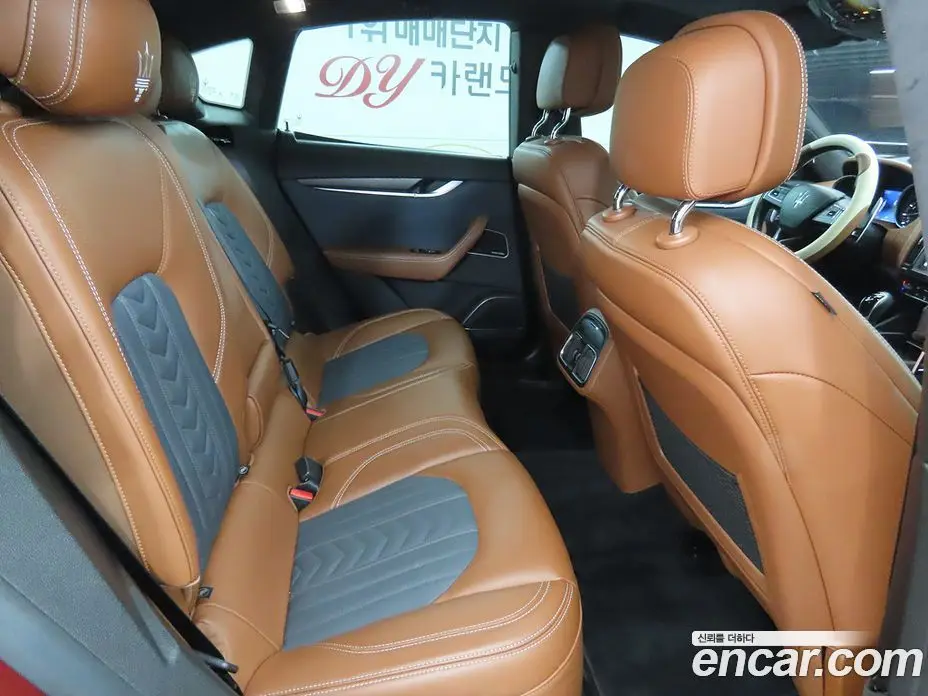 Maserati Levante 2018 3.0 автомат (гидро), фото 7 Maserati Levante 2018 3.0 автомат (гидро), фото 7