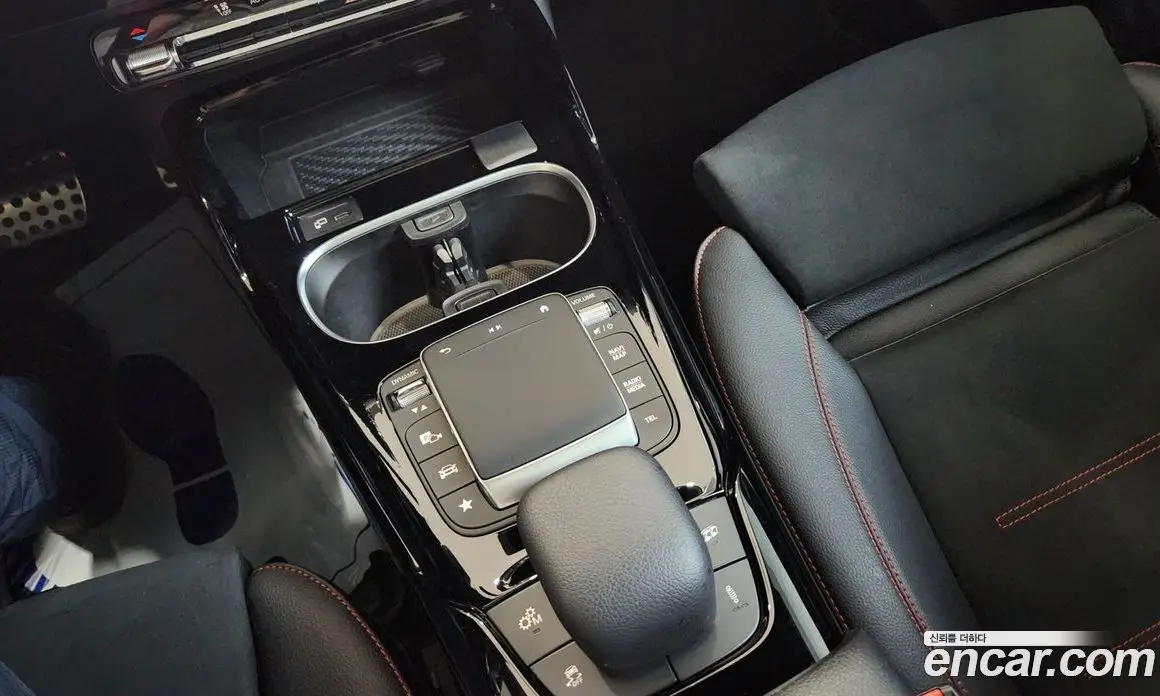 Mercedes-Benz A-Class 2023 2.0 автомат (гидро), фото 20 Mercedes-Benz A-Class 2023 2.0 автомат (гидро), фото 20