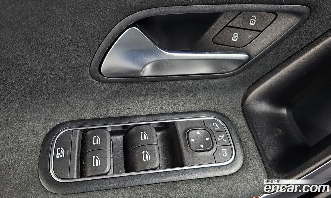Mercedes-Benz A-Class 2023 2.0 автомат (гидро), фото 30