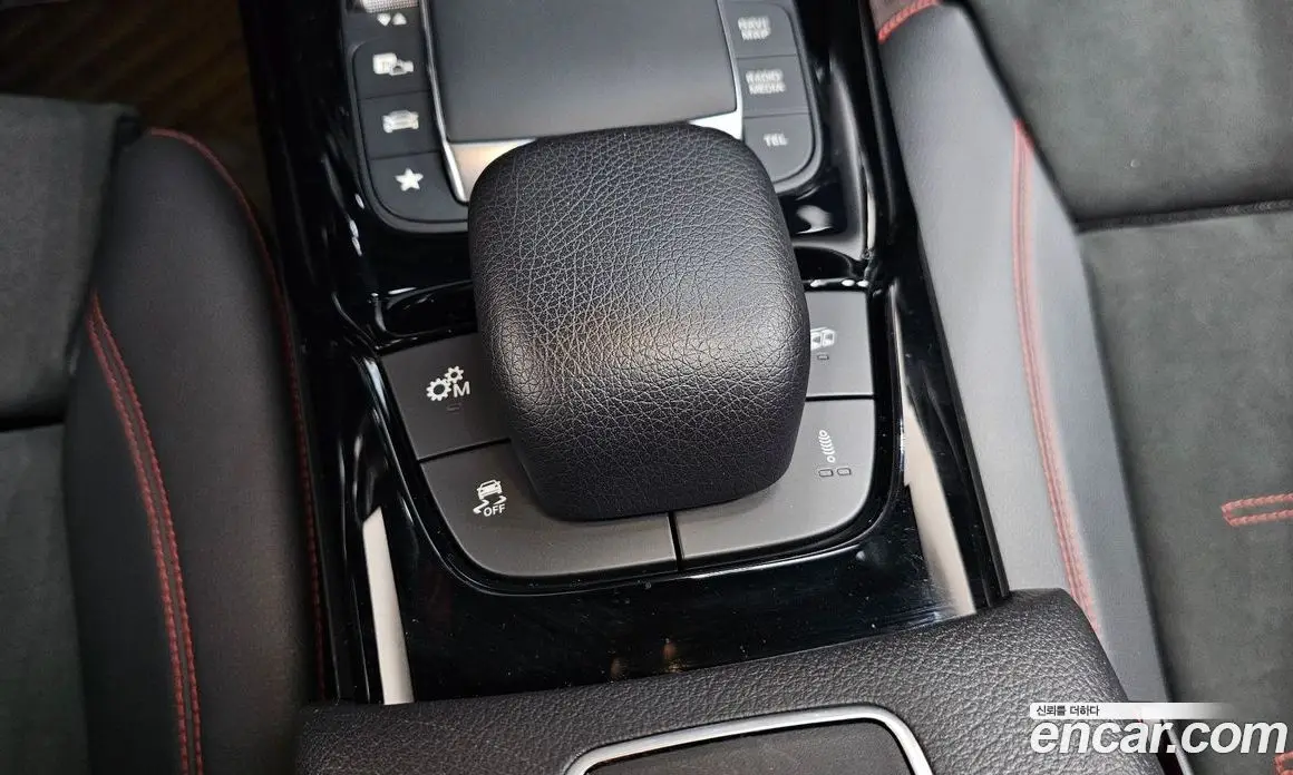Mercedes-Benz A-Class 2023 2.0 автомат (гидро), фото 31
