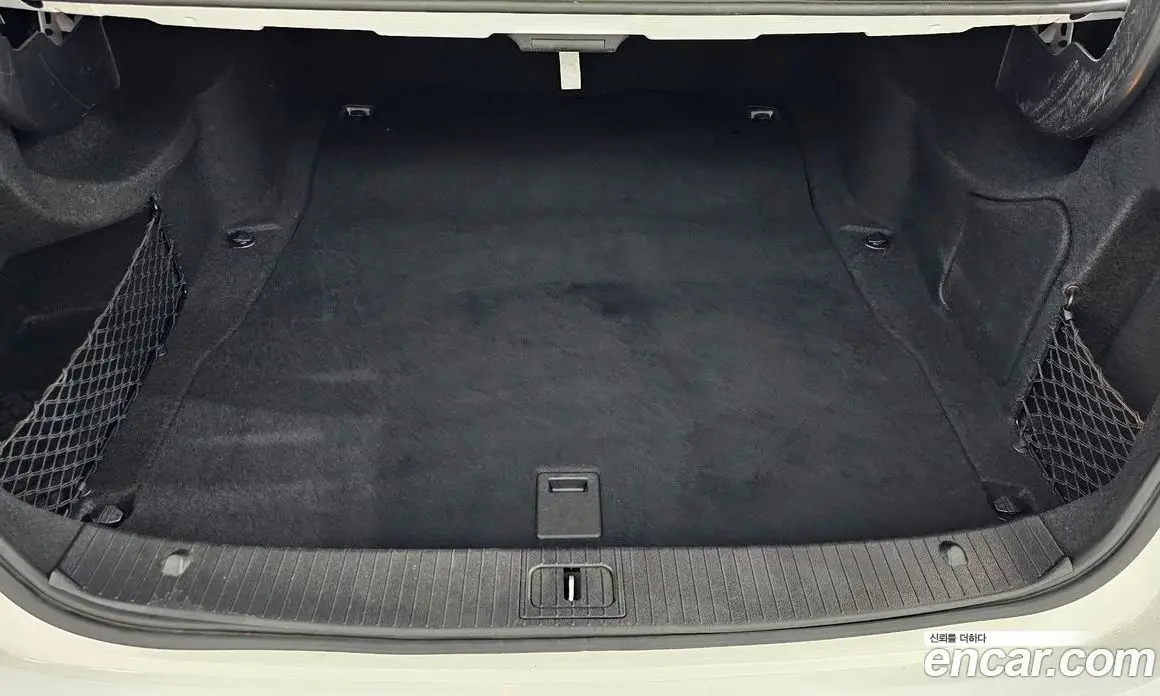 Mercedes-Benz E-Class 2013 3.5 автомат (гидро), фото 21 Mercedes-Benz E-Class 2013 3.5 автомат (гидро), фото 21