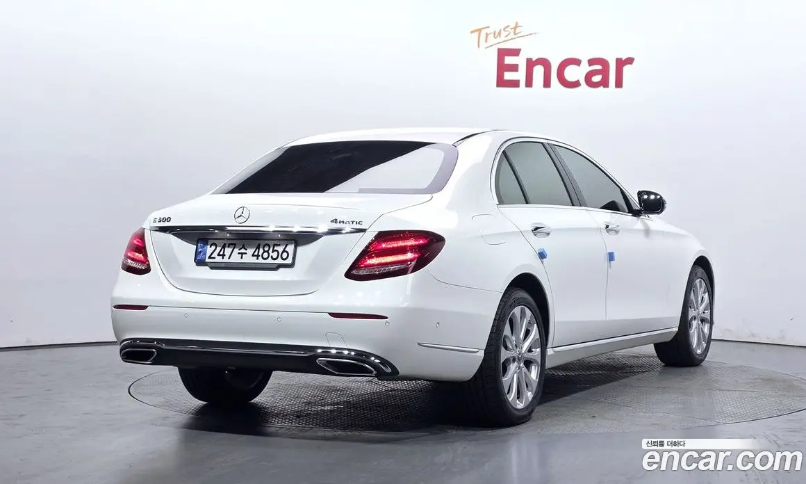 Mercedes-Benz E-Class 2018 2.0 автомат (гидро), фото 2 Mercedes-Benz E-Class 2018 2.0 автомат (гидро), фото 2