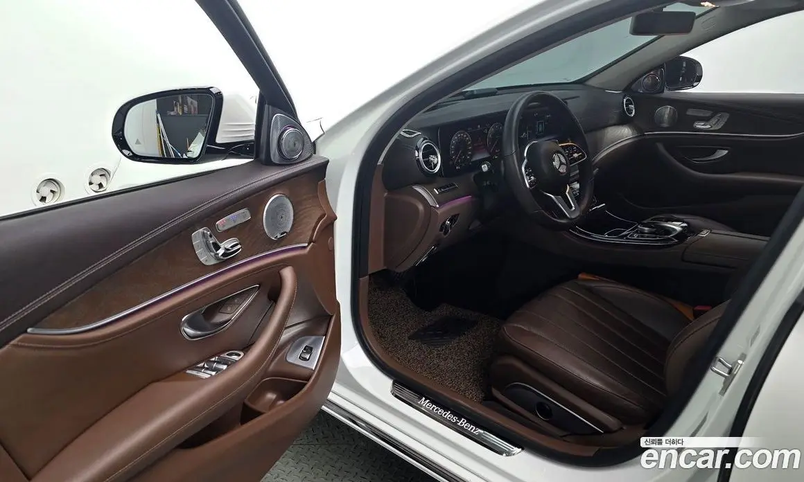 Mercedes-Benz E-Class 2018 2.0 автомат (гидро), фото 13 Mercedes-Benz E-Class 2018 2.0 автомат (гидро), фото 13