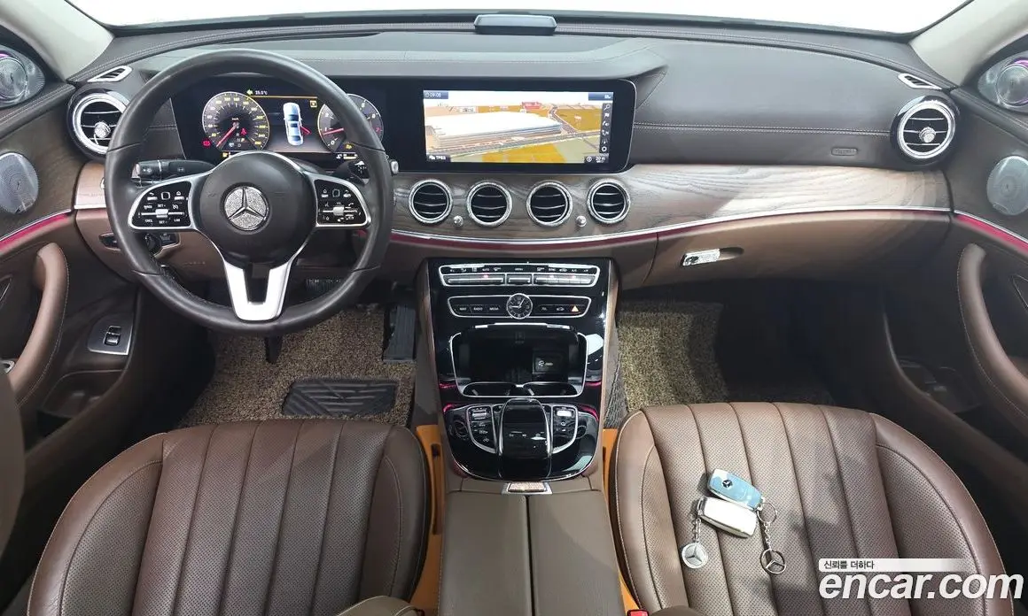 Mercedes-Benz E-Class 2018 2.0 автомат (гидро), фото 10 Mercedes-Benz E-Class 2018 2.0 автомат (гидро), фото 10