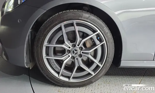 Mercedes-Benz E-Class 2021 1.9 автомат (гидро), миниатюра 5 Mercedes-Benz E-Class 2021 1.9 автомат (гидро), миниатюра 5
