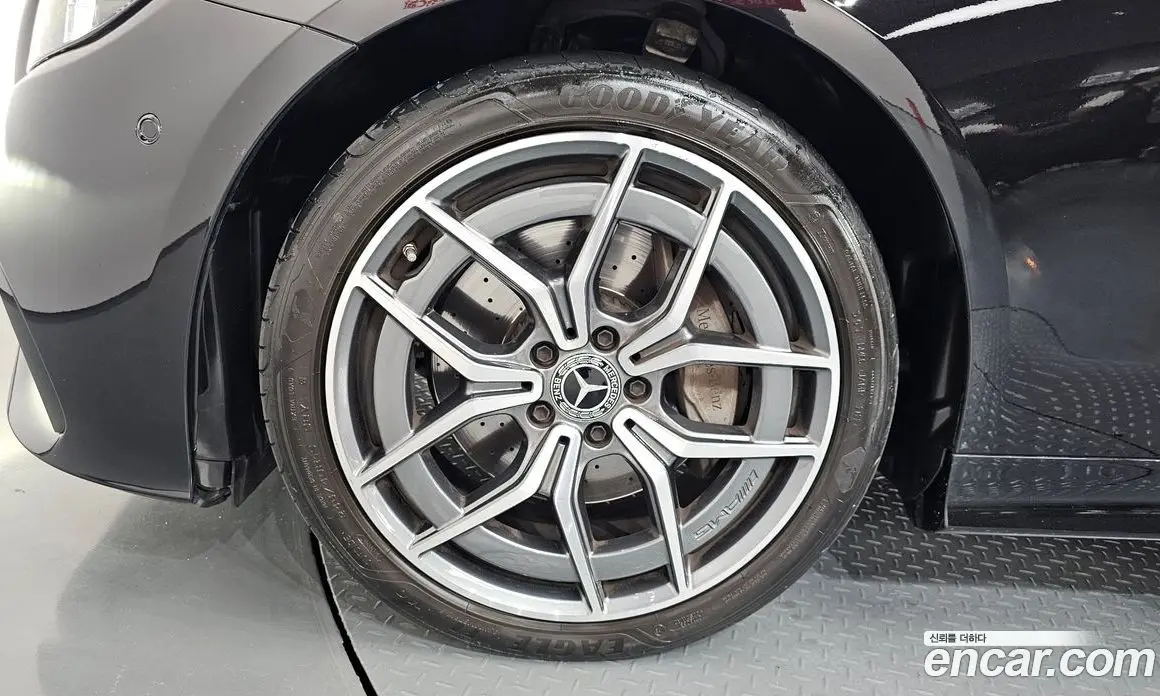 Mercedes-Benz E-Class 2022 2.0 автомат (гидро), фото 5 Mercedes-Benz E-Class 2022 2.0 автомат (гидро), фото 5